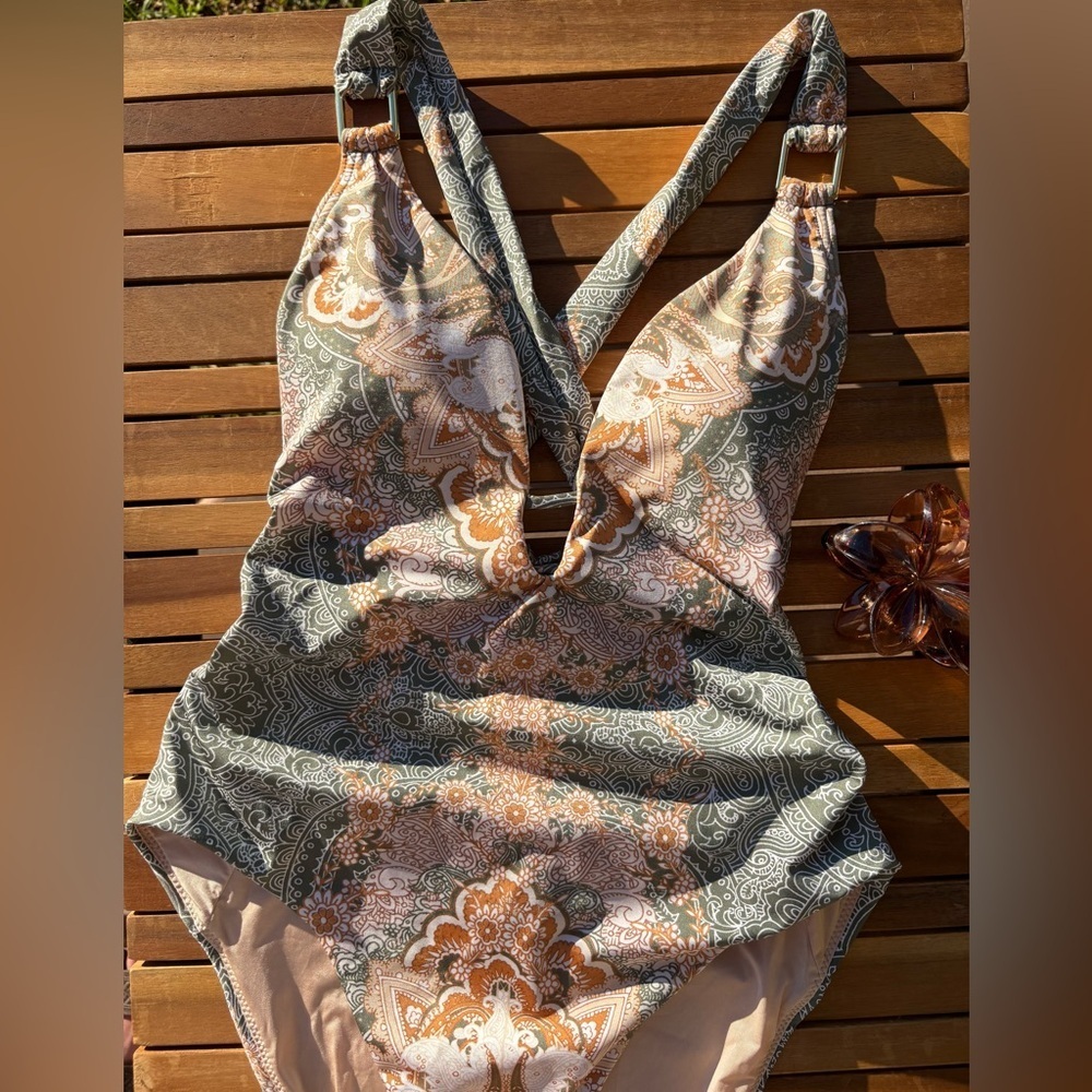 SIZE 10 NWT Aqua Blu Maddison adjustable One-Piece Grey white Orange mix Paisley